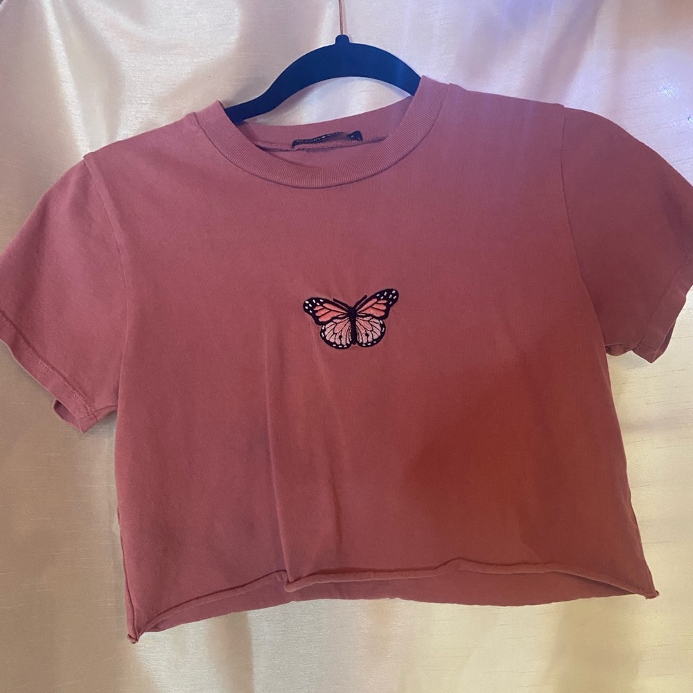 Brandy Melville Cropped Pink Butterfly Tee